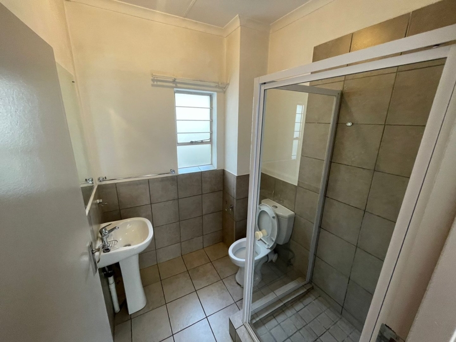 To Let 1 Bedroom Property for Rent in Braamfontein Gauteng