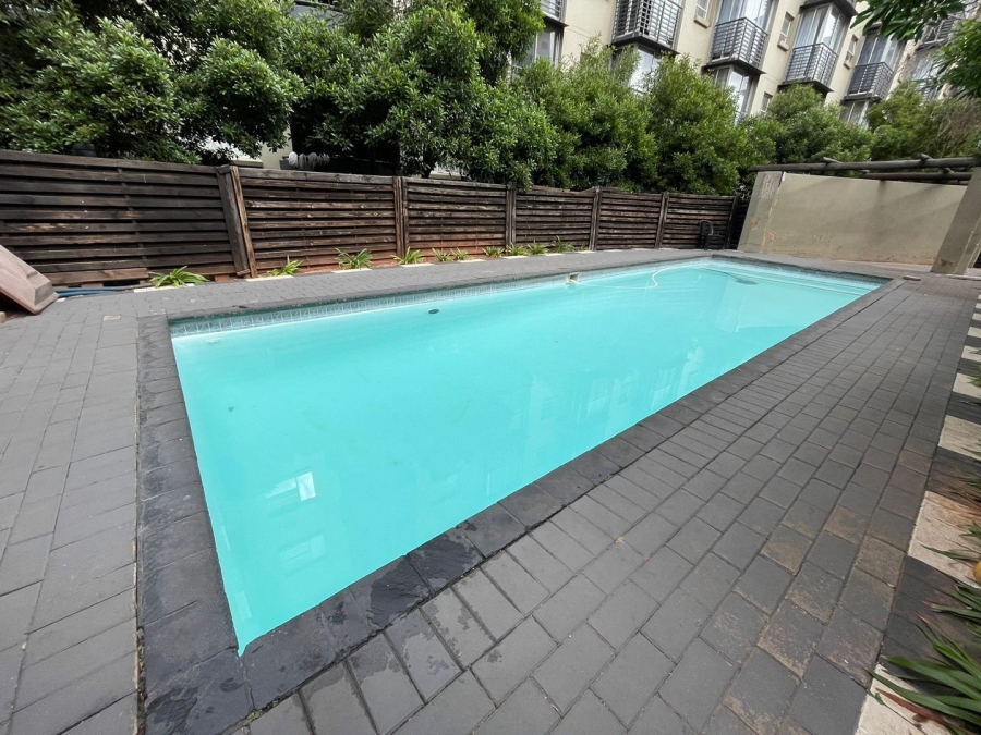 To Let 1 Bedroom Property for Rent in Braamfontein Gauteng