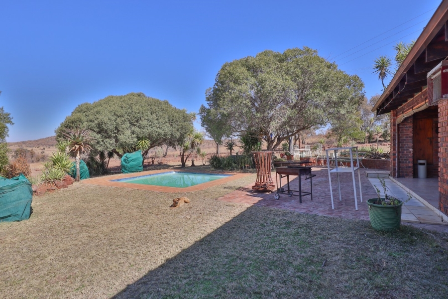 3 Bedroom Property for Sale in Hartebeestfontein Gauteng