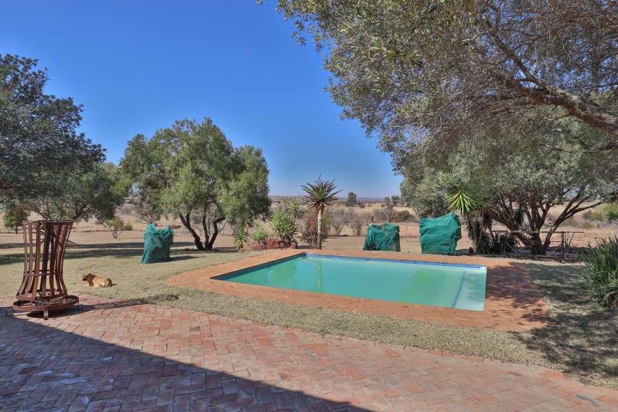 3 Bedroom Property for Sale in Hartebeestfontein Gauteng