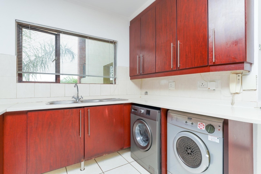 2 Bedroom Property for Sale in Sunninghill Gauteng