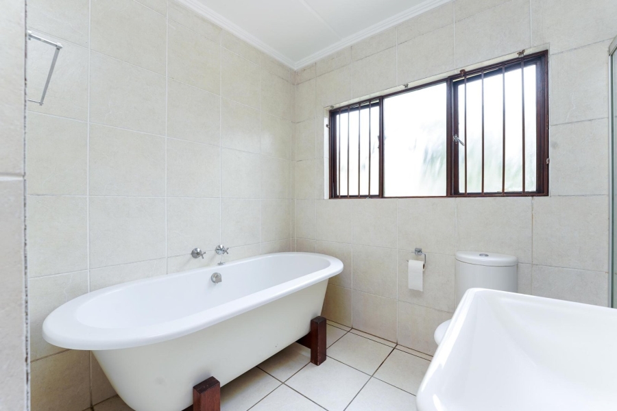 2 Bedroom Property for Sale in Sunninghill Gauteng