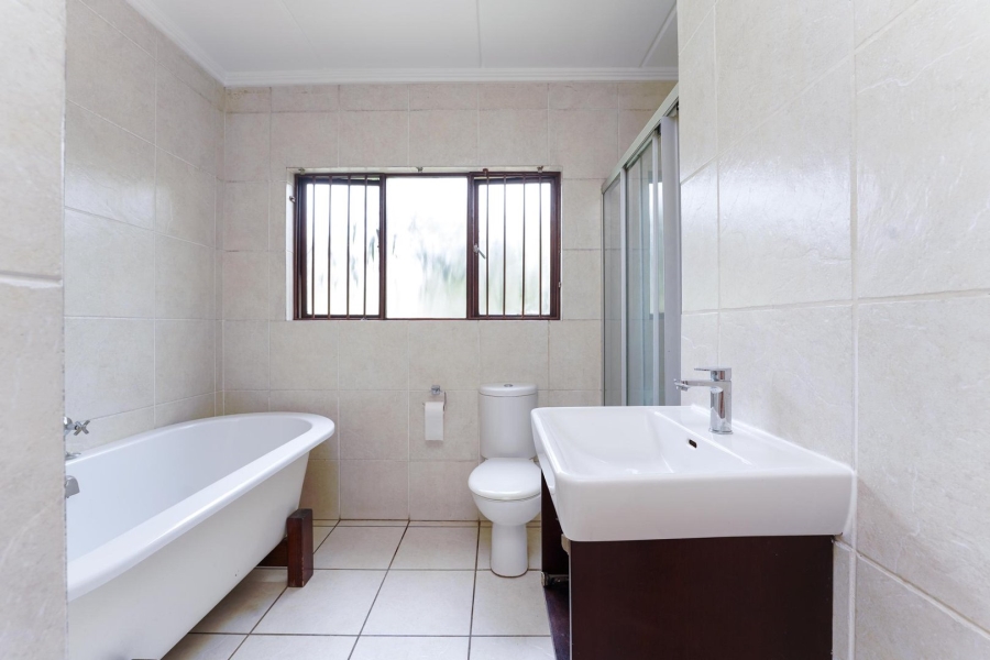 2 Bedroom Property for Sale in Sunninghill Gauteng