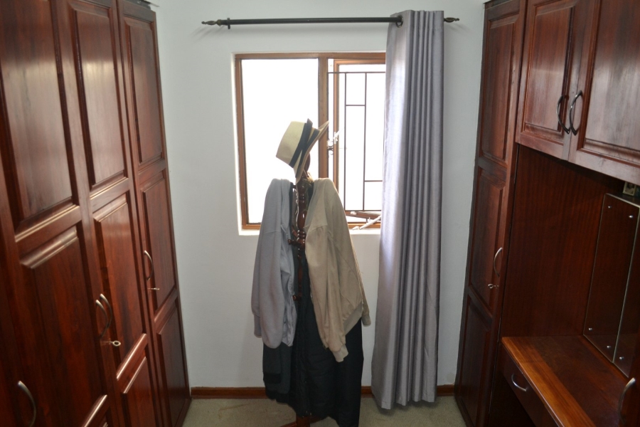 5 Bedroom Property for Sale in Northcliff Gauteng