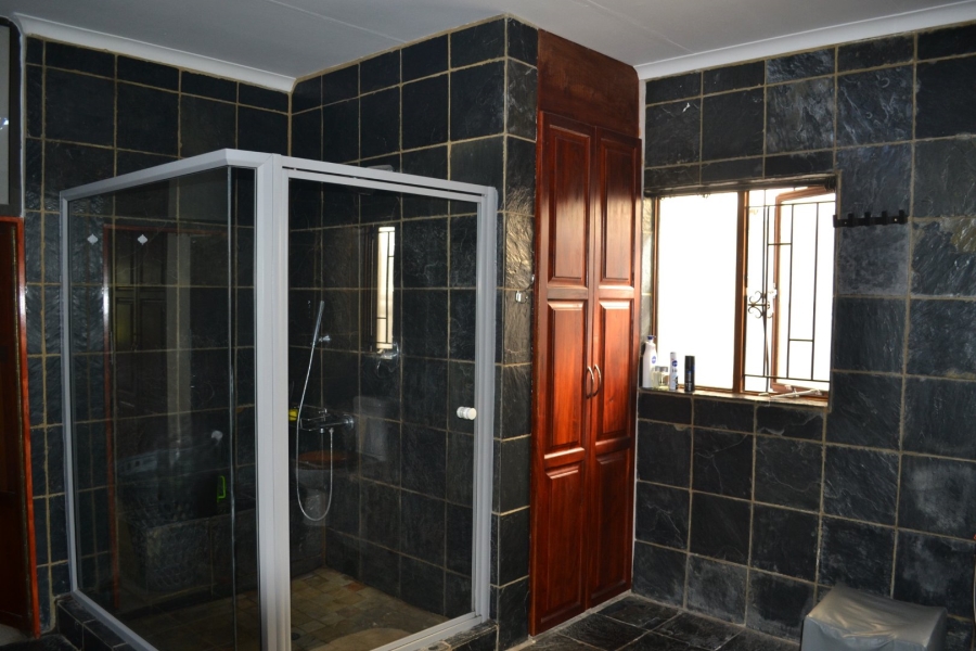 5 Bedroom Property for Sale in Northcliff Gauteng