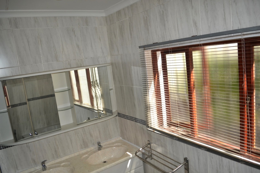 5 Bedroom Property for Sale in Northcliff Gauteng