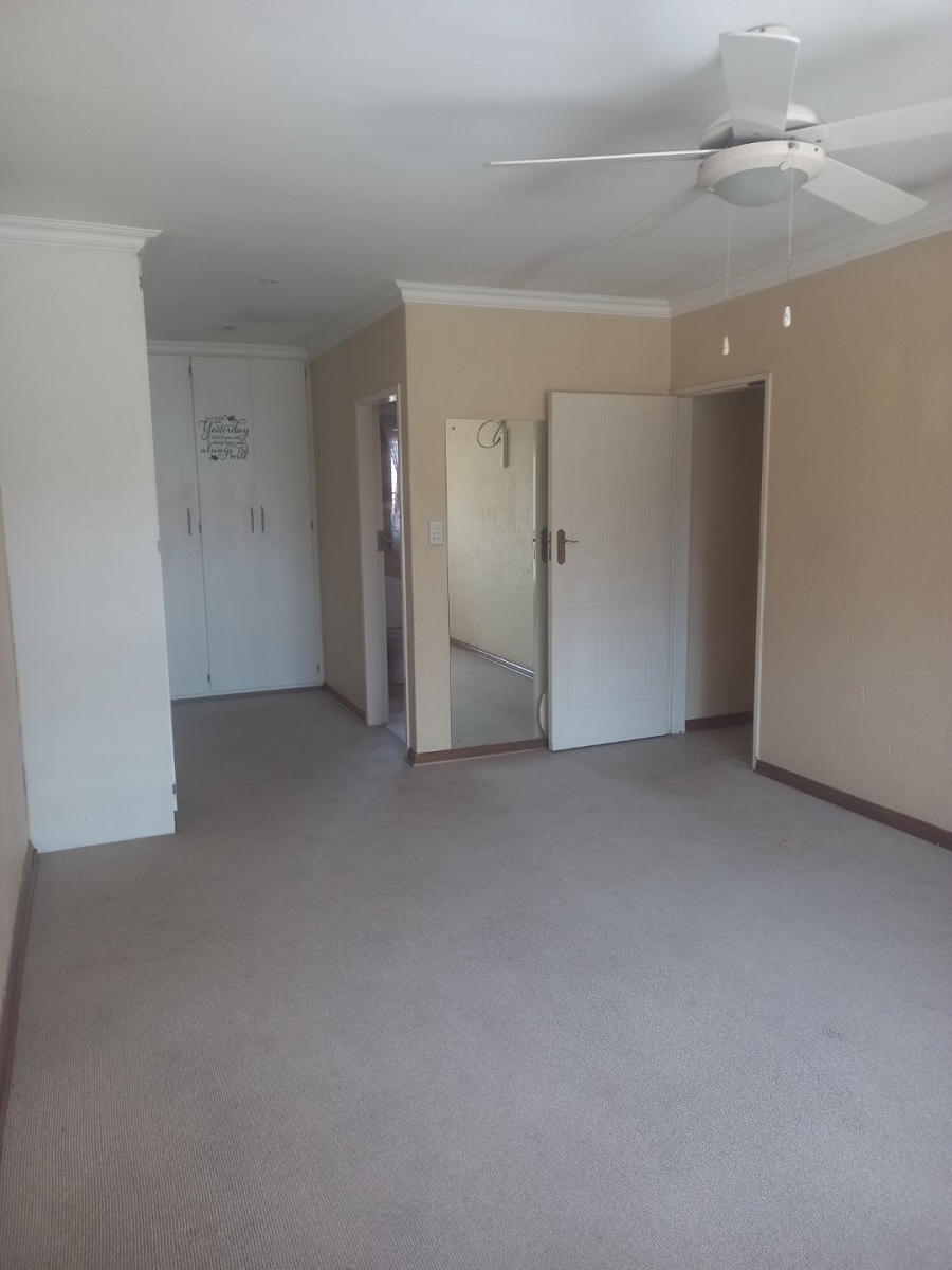 To Let 3 Bedroom Property for Rent in Ravenswood Gauteng