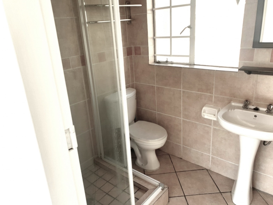 2 Bedroom Property for Sale in North Riding Gauteng