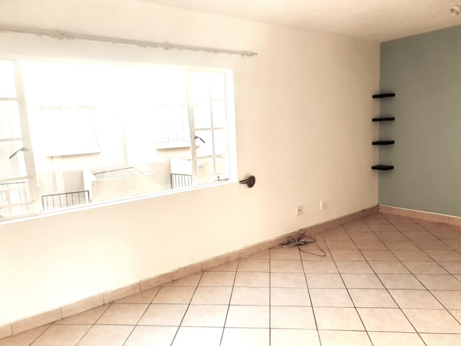 2 Bedroom Property for Sale in North Riding Gauteng