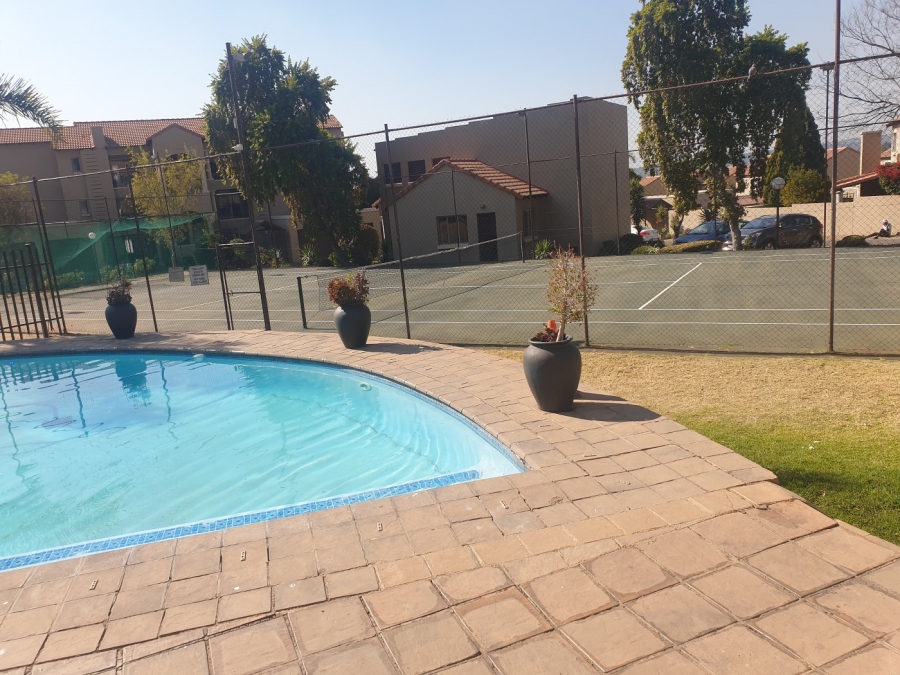 2 Bedroom Property for Sale in North Riding Gauteng