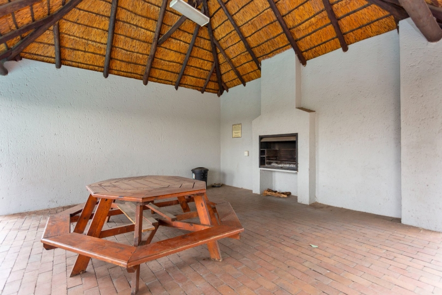 2 Bedroom Property for Sale in Paulshof Gauteng