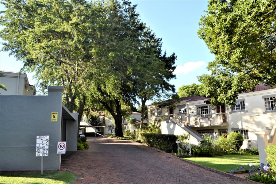 2 Bedroom Property for Sale in Bryanston East Gauteng