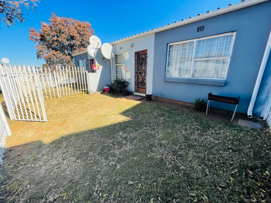 2 Bedroom Property for Sale in Ridgeway Gauteng