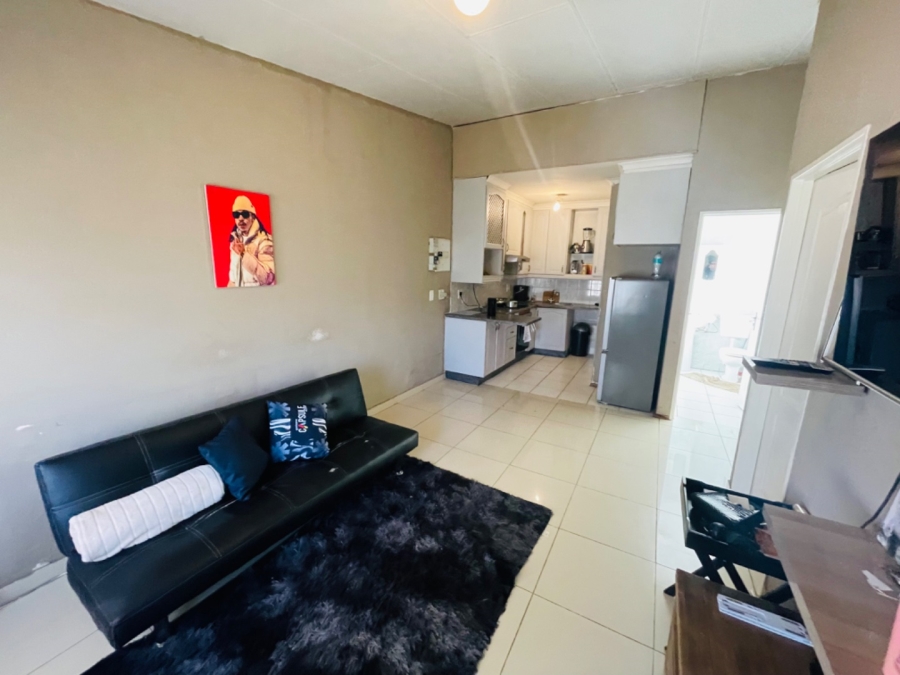 2 Bedroom Property for Sale in Ridgeway Gauteng