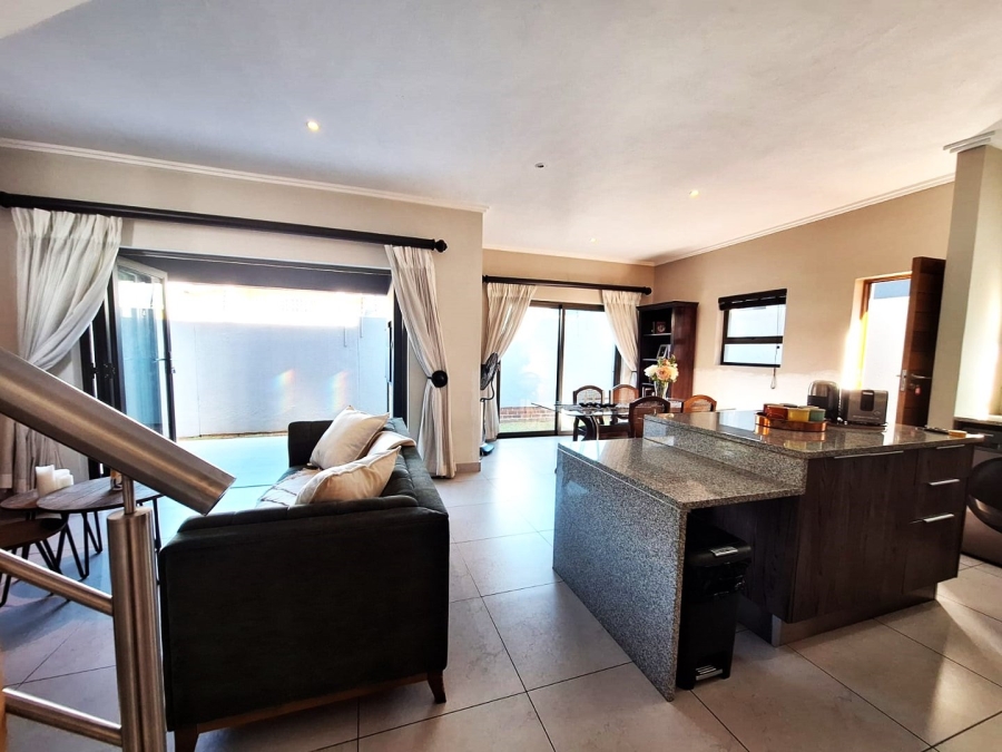 3 Bedroom Property for Sale in Bryanston East Gauteng