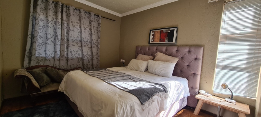 1 Bedroom Property for Sale in Morningside Gauteng