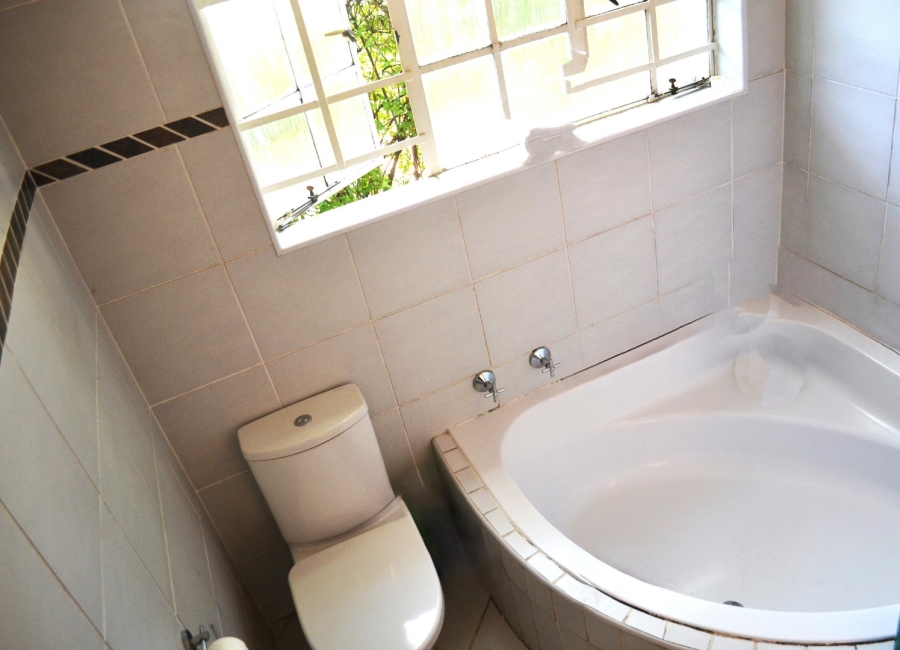 2 Bedroom Property for Sale in Bryanston East Gauteng