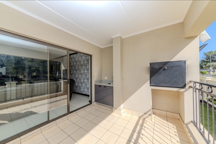 3 Bedroom Property for Sale in Carlswald Gauteng