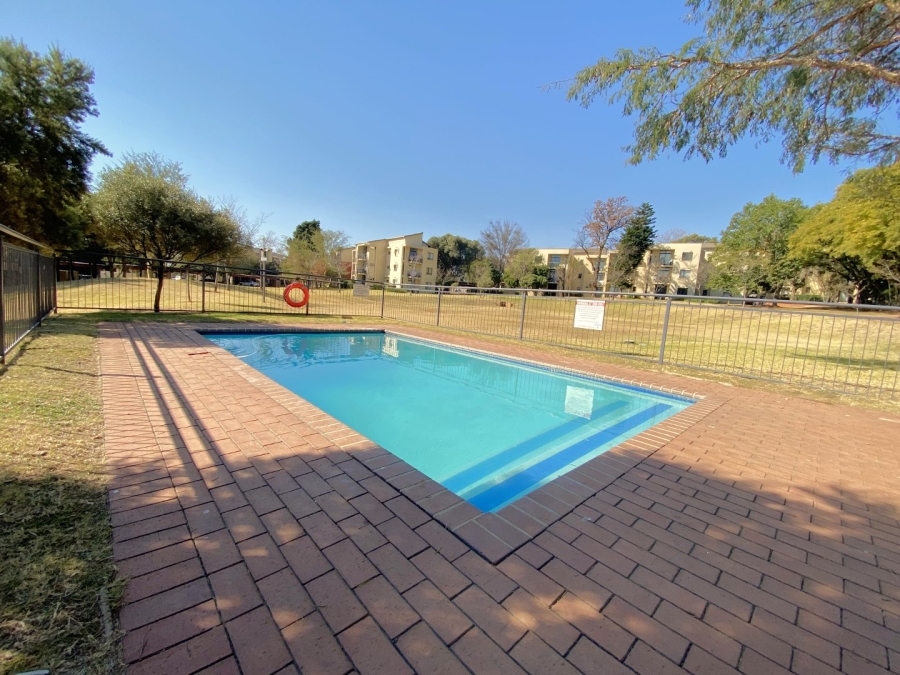 1 Bedroom Property for Sale in Jackal Creek Golf Estate Gauteng