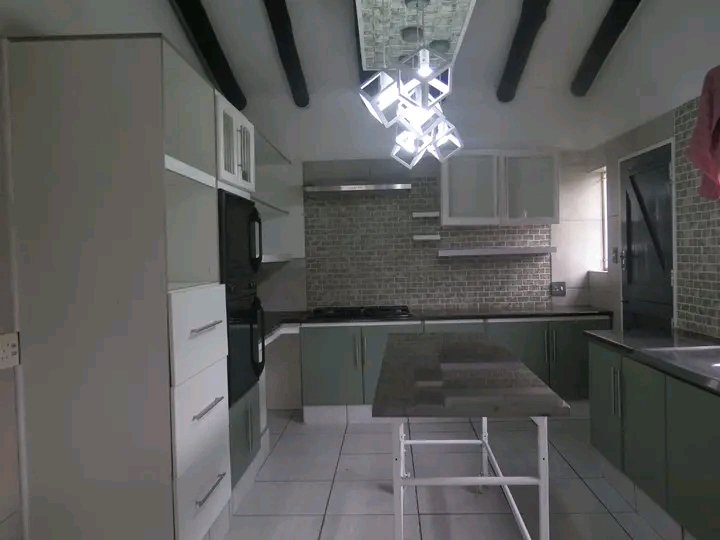 3 Bedroom Property for Sale in Glen Marais Gauteng