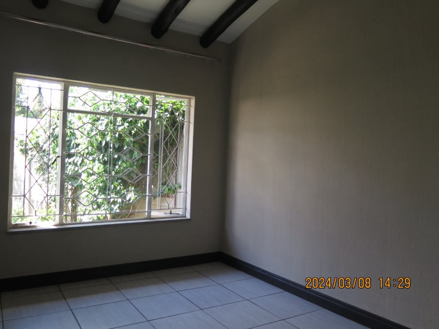 3 Bedroom Property for Sale in Glen Marais Gauteng