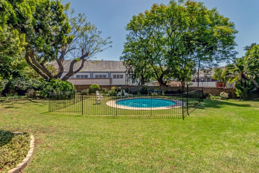  Bedroom Property for Sale in Lonehill Gauteng