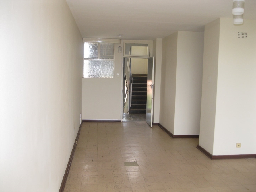 To Let 2 Bedroom Property for Rent in Queenswood Gauteng