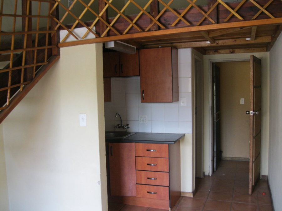 To Let 1 Bedroom Property for Rent in Riviera Gauteng