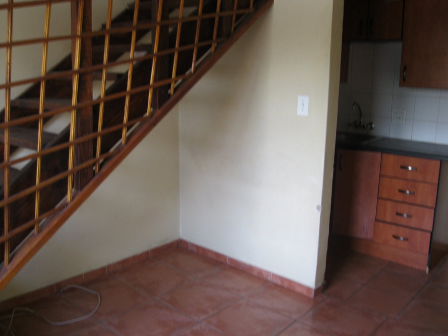 To Let 1 Bedroom Property for Rent in Riviera Gauteng