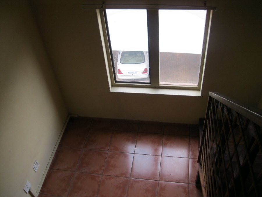 To Let 1 Bedroom Property for Rent in Riviera Gauteng