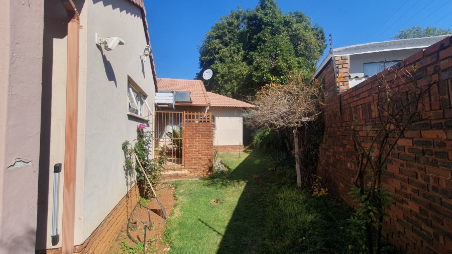 4 Bedroom Property for Sale in Wingate Park Gauteng