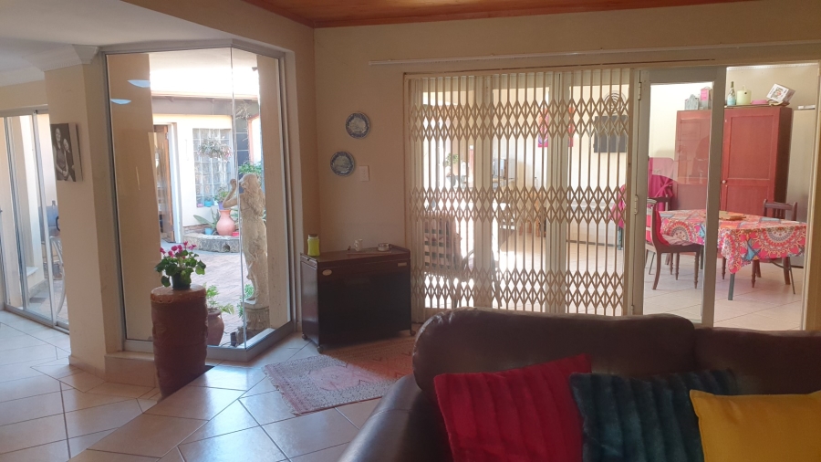 4 Bedroom Property for Sale in Wingate Park Gauteng