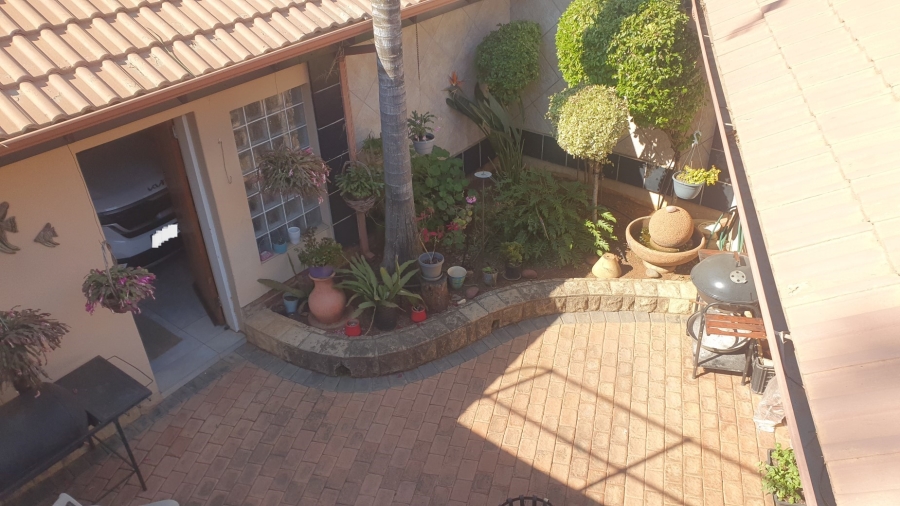 4 Bedroom Property for Sale in Wingate Park Gauteng