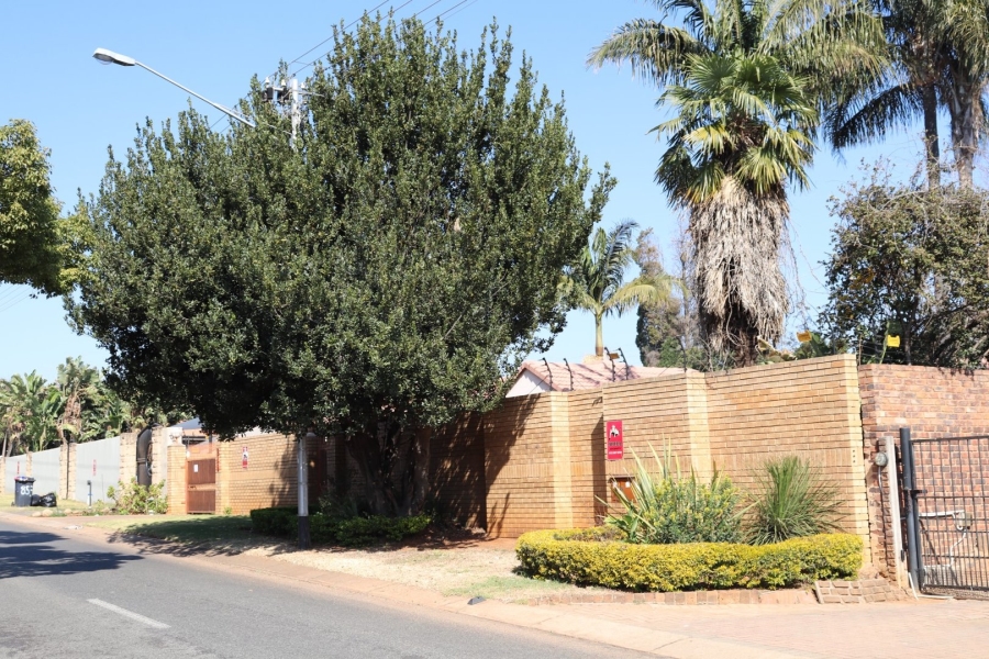 4 Bedroom Property for Sale in Wingate Park Gauteng