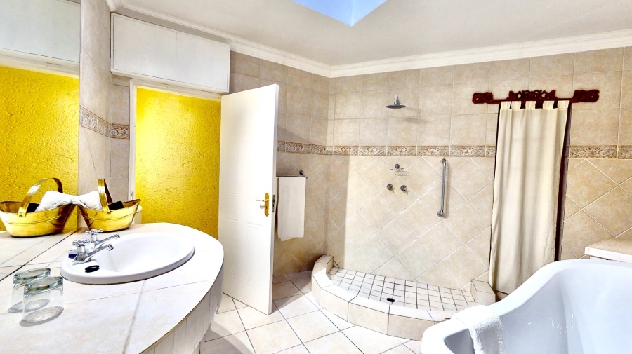 14 Bedroom Property for Sale in Bryanston Gauteng