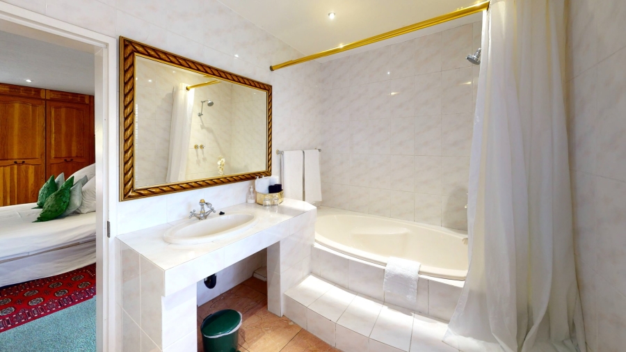 14 Bedroom Property for Sale in Bryanston Gauteng