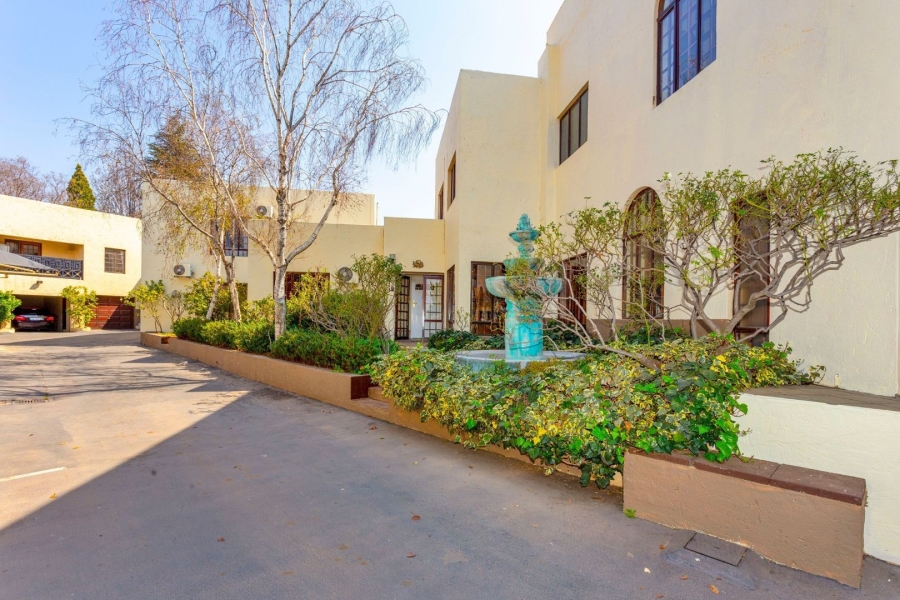 14 Bedroom Property for Sale in Bryanston Gauteng