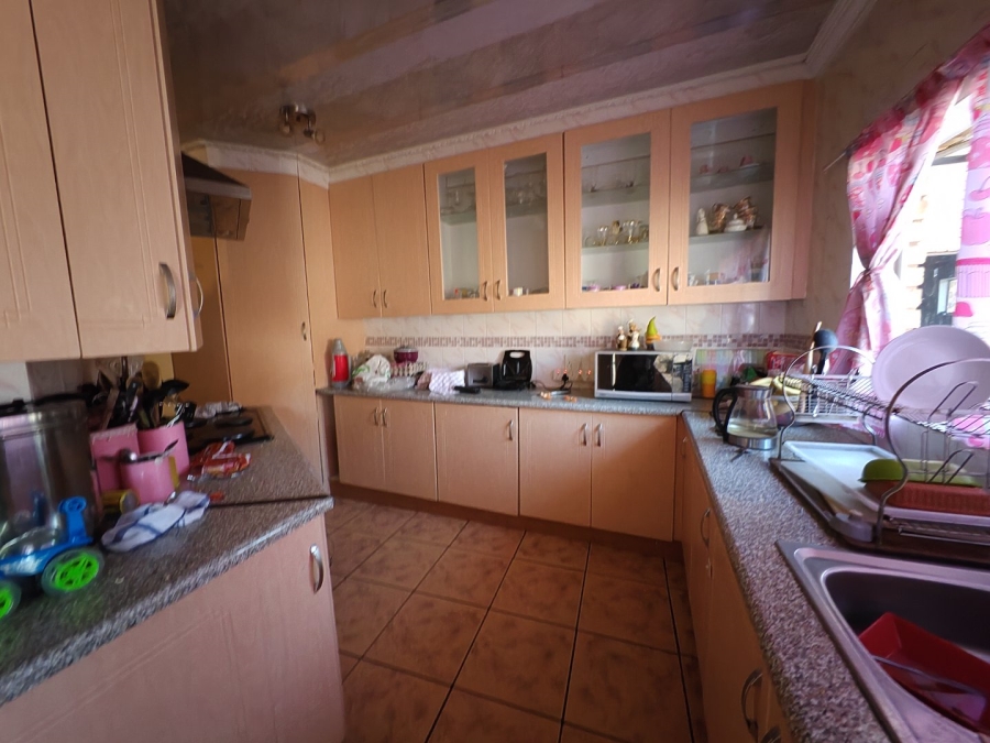 3 Bedroom Property for Sale in Hesteapark Gauteng