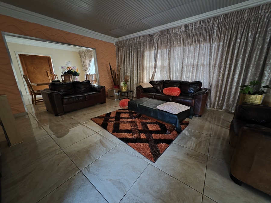 3 Bedroom Property for Sale in Hesteapark Gauteng