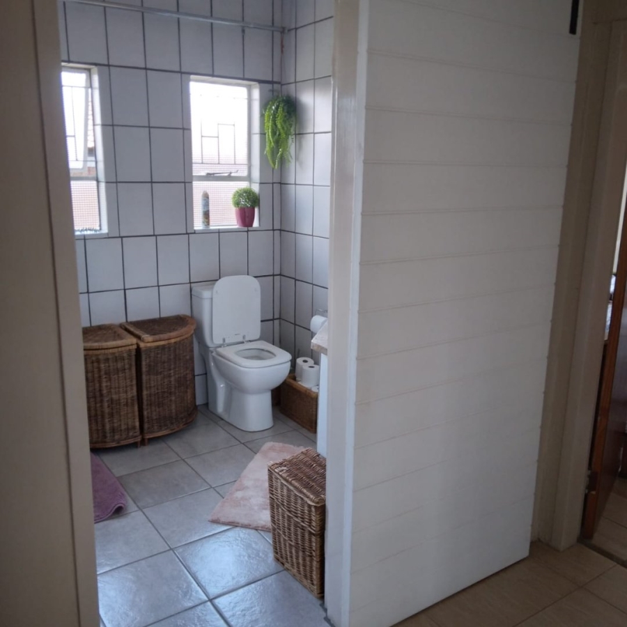 2 Bedroom Property for Sale in The Orchards Gauteng