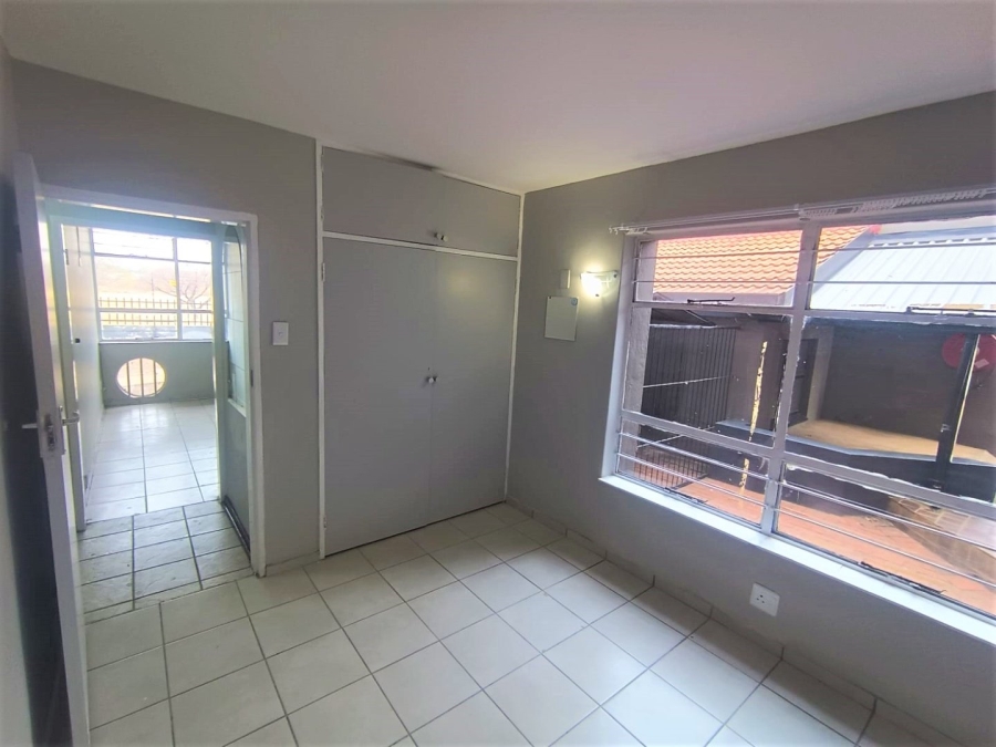 To Let 3 Bedroom Property for Rent in Valhalla Gauteng