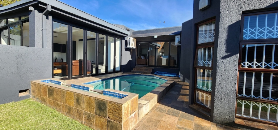 4 Bedroom Property for Sale in Erasmuskloof Gauteng