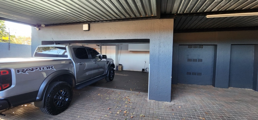 4 Bedroom Property for Sale in Erasmuskloof Gauteng