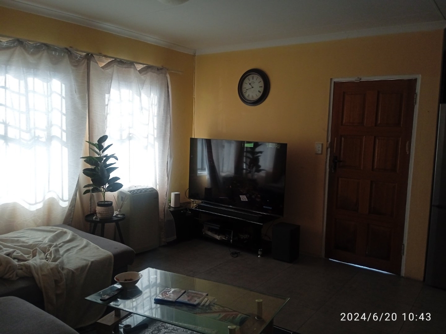 5 Bedroom Property for Sale in Cosmo City Gauteng