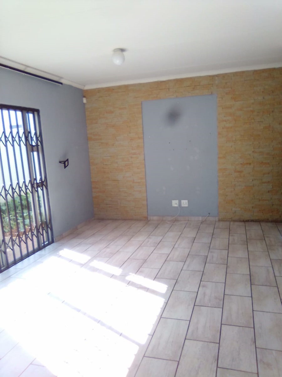 To Let  Bedroom Property for Rent in Salfin Gauteng