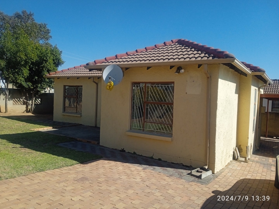 To Let 3 Bedroom Property for Rent in Cosmo City Gauteng