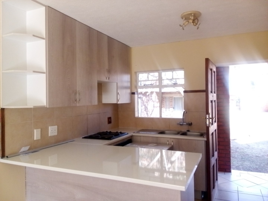 To Let 2 Bedroom Property for Rent in Wonderpark Estate Gauteng