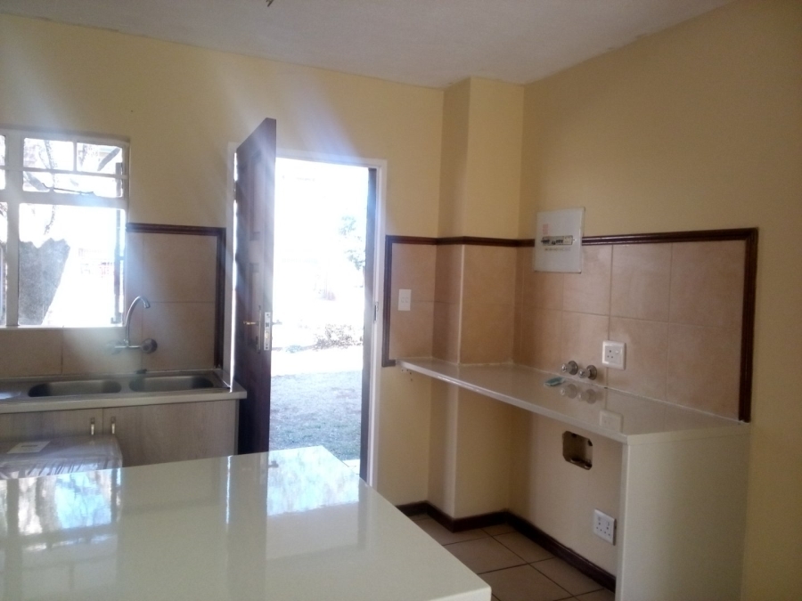 To Let 2 Bedroom Property for Rent in Wonderpark Estate Gauteng