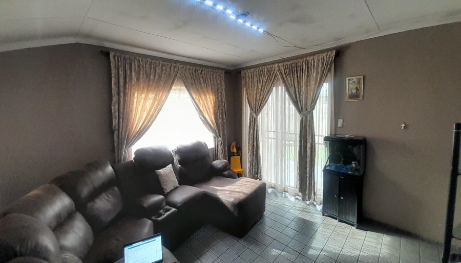 3 Bedroom Property for Sale in Reigerpark Gauteng