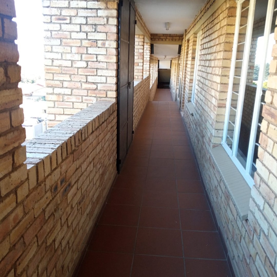 2 Bedroom Property for Sale in Wilro Park Gauteng